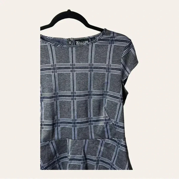 Women’s 7TH AVENUE DESIGN PEPLUM TOP HIDDEN ZIPPER CLOSURE SIZE MEDIUM - Picture 2 of 9